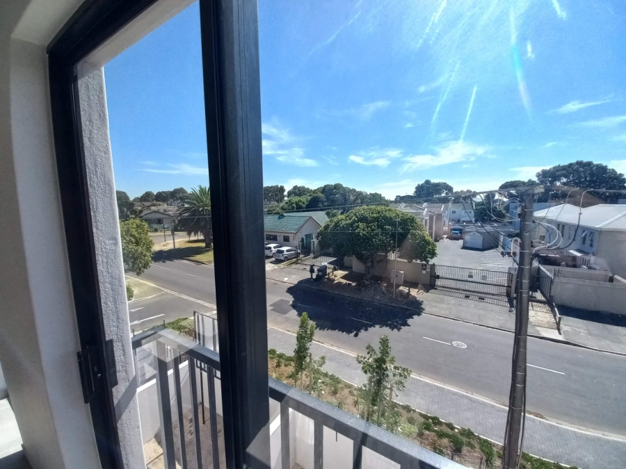 1 Bedroom Property for Sale in Flamingo Vlei Western Cape